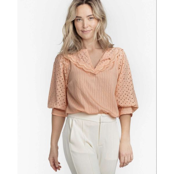 Tramontana broderie blouse salmon C11-07-301 3400